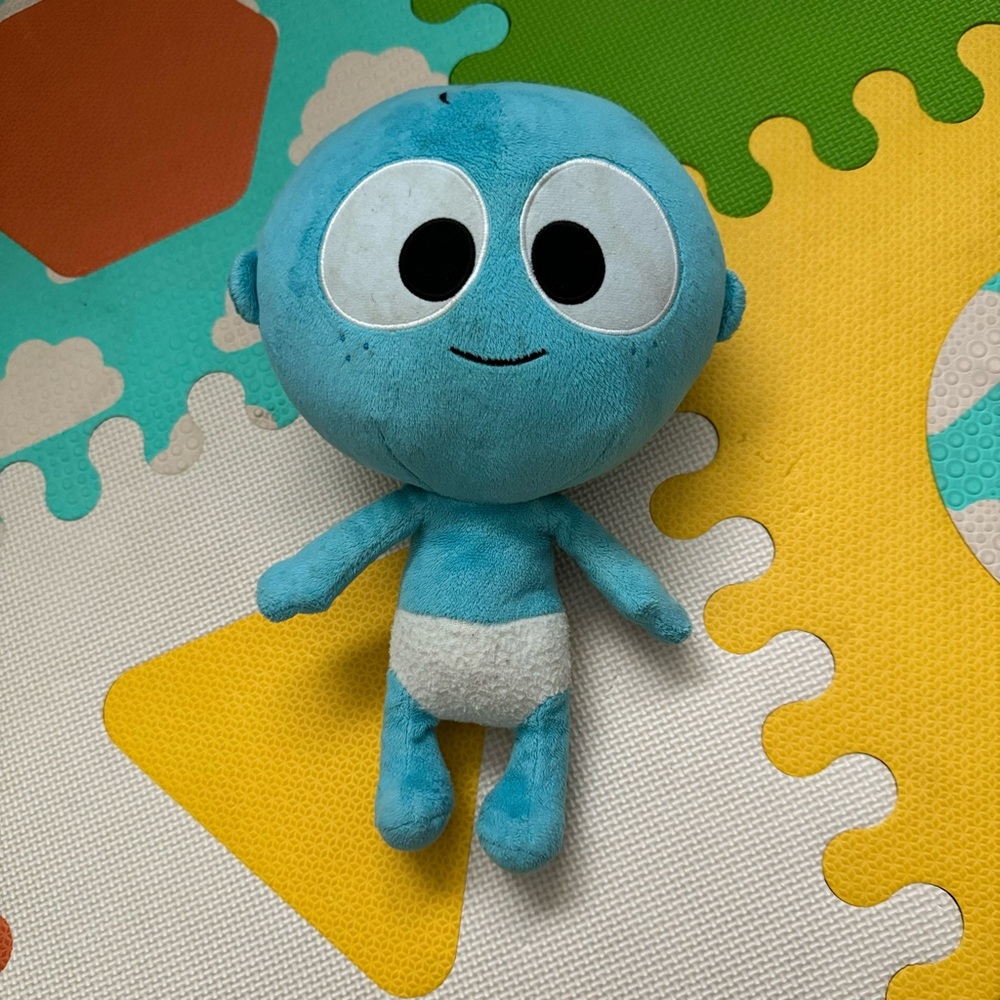 BABYFIRST TV Googoo character plush toy